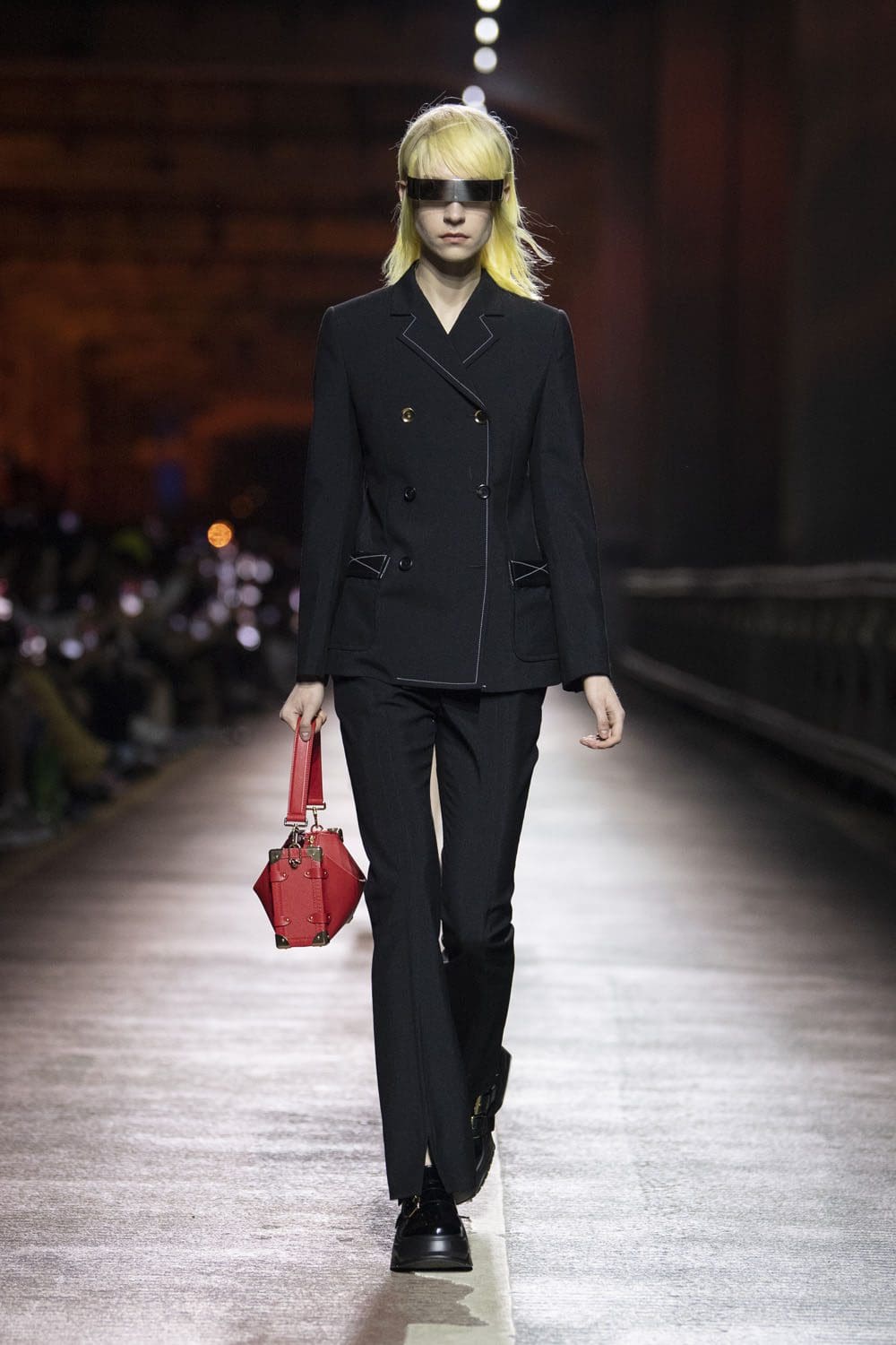 Louis Vuitton Pré-Automne 2023 Séoul Runway Magazine (22)