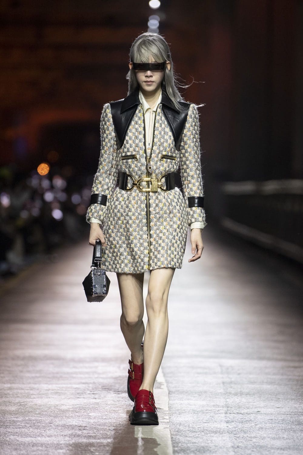 Louis Vuitton Pré-Automne 2023 Séoul Runway Magazine (30)