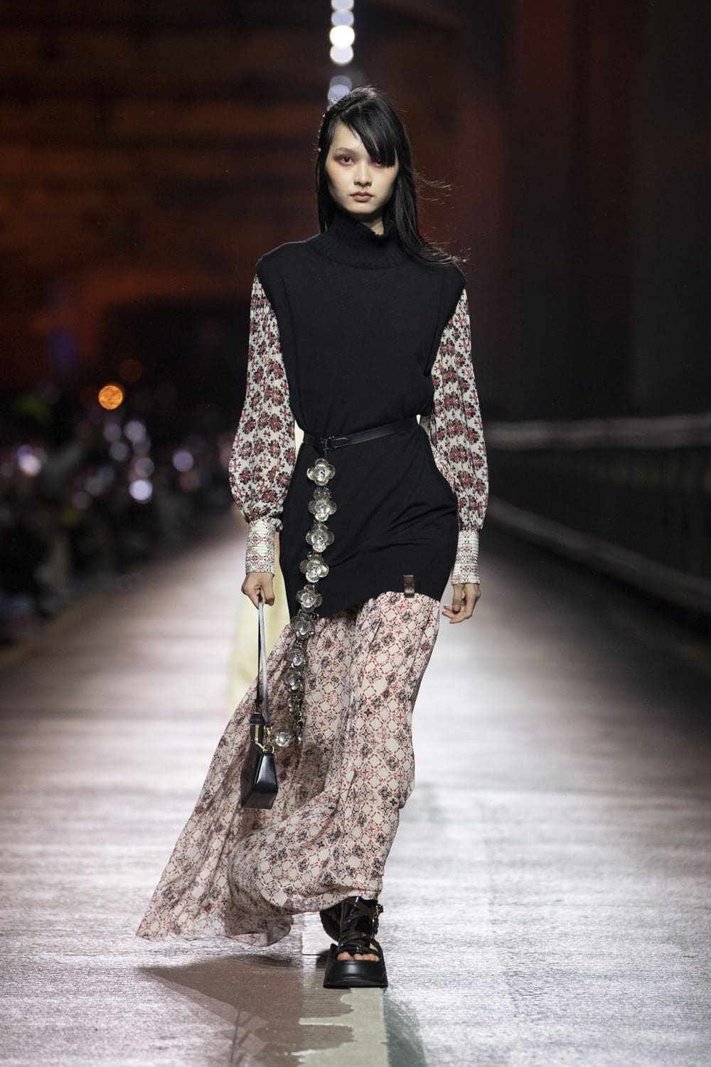 Louis Vuitton Pré-Automne 2023 Séoul Runway Magazine (34)