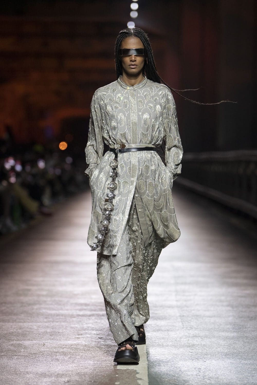 Louis Vuitton Pré-Automne 2023 Séoul Runway Magazine (45)