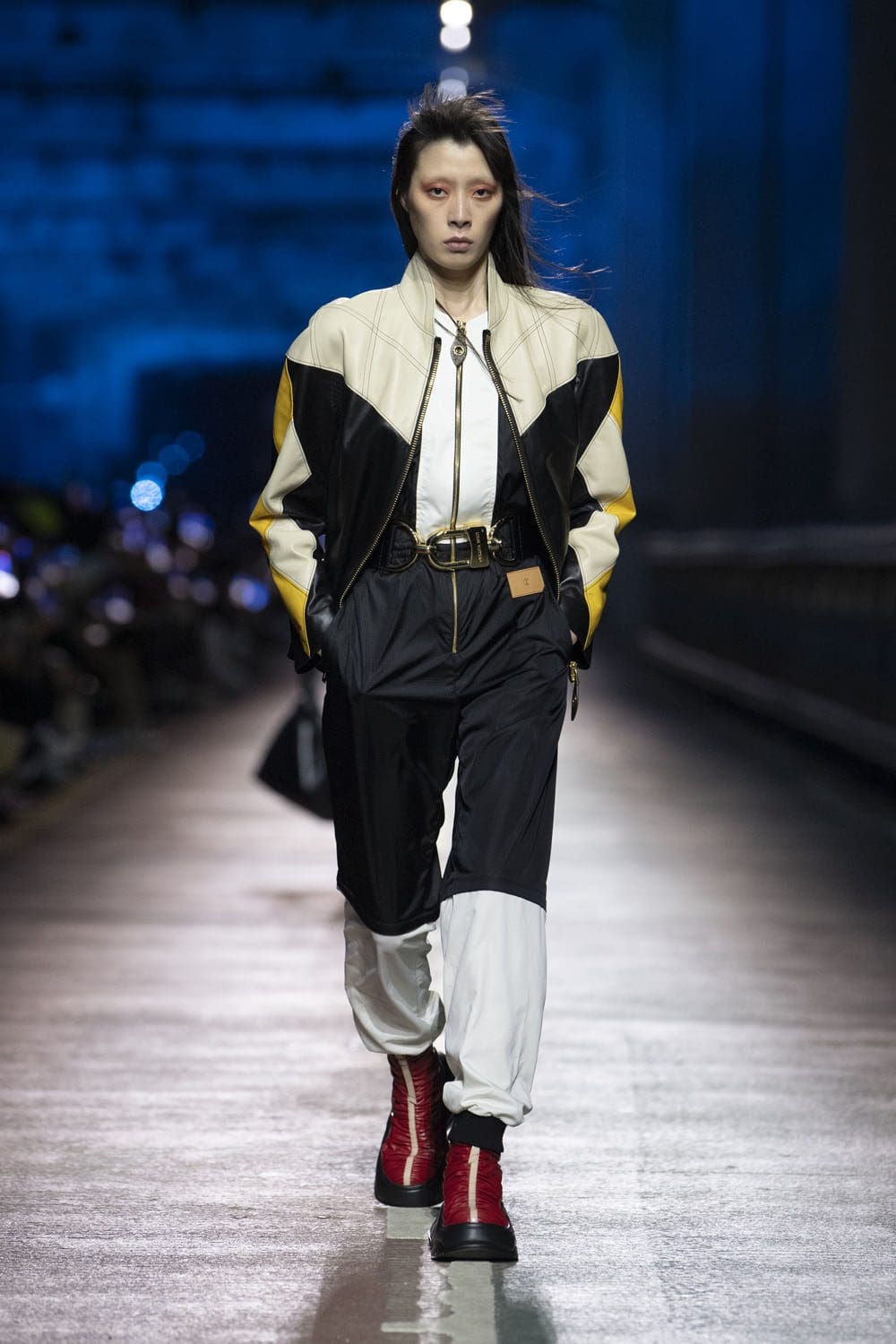 Louis Vuitton Pré-Automne 2023 Séoul Runway Magazine (5)