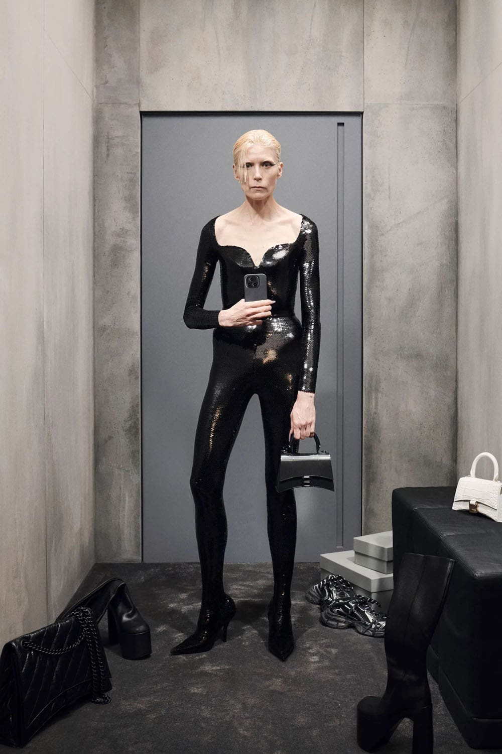 Balenciaga Pre Fall 2023 Runway Magazine (11)
