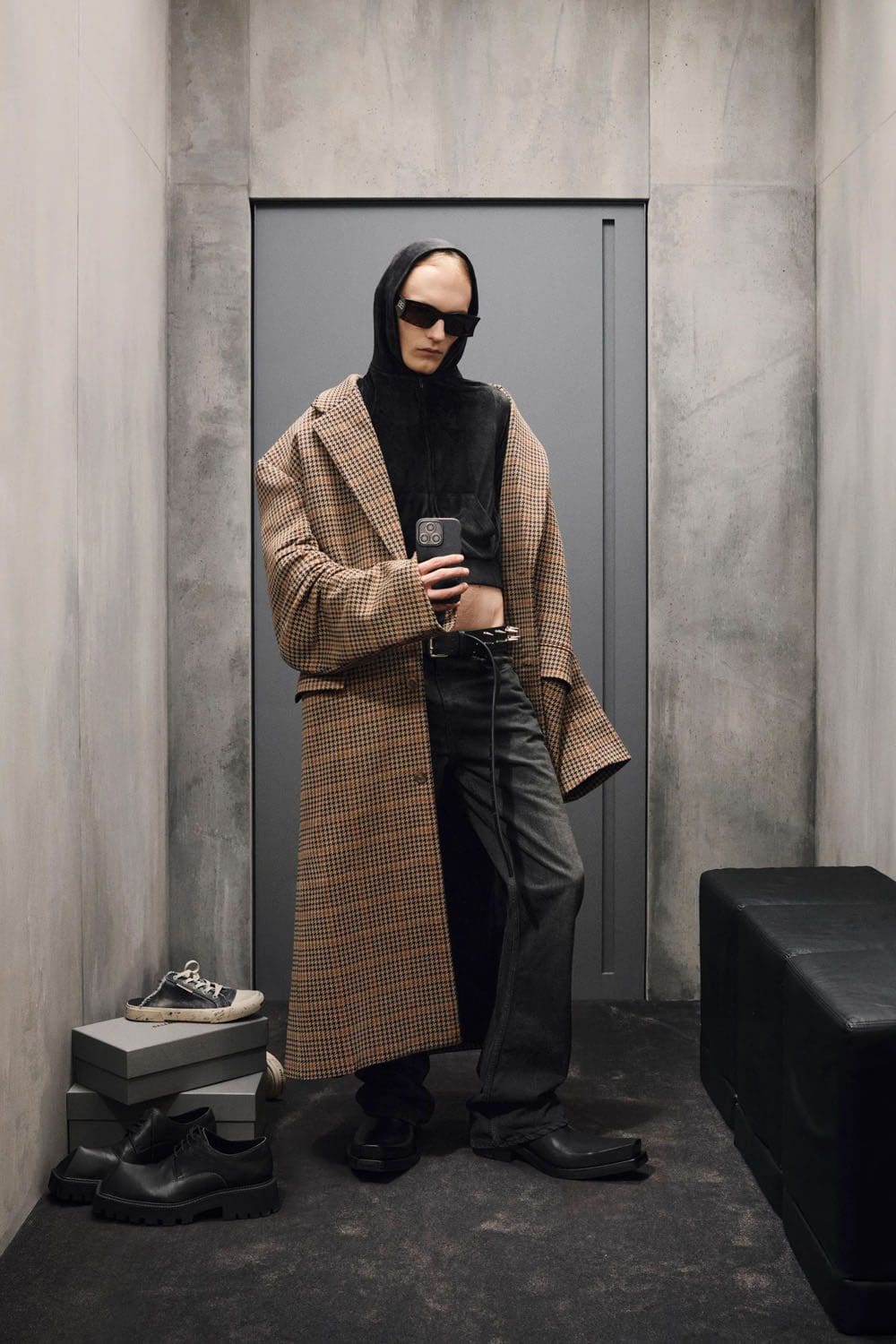 Balenciaga Pre Fall 2023 Runway Magazine (18)