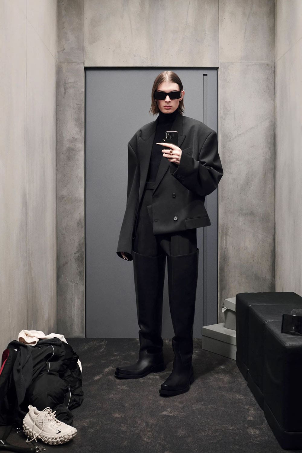 Balenciaga Pre Fall 2023 Runway Magazine (2)