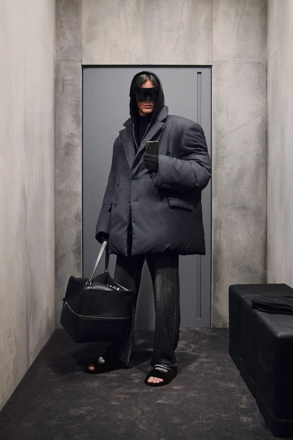 Balenciaga Pre Fall 2023 Runway Magazine (25)