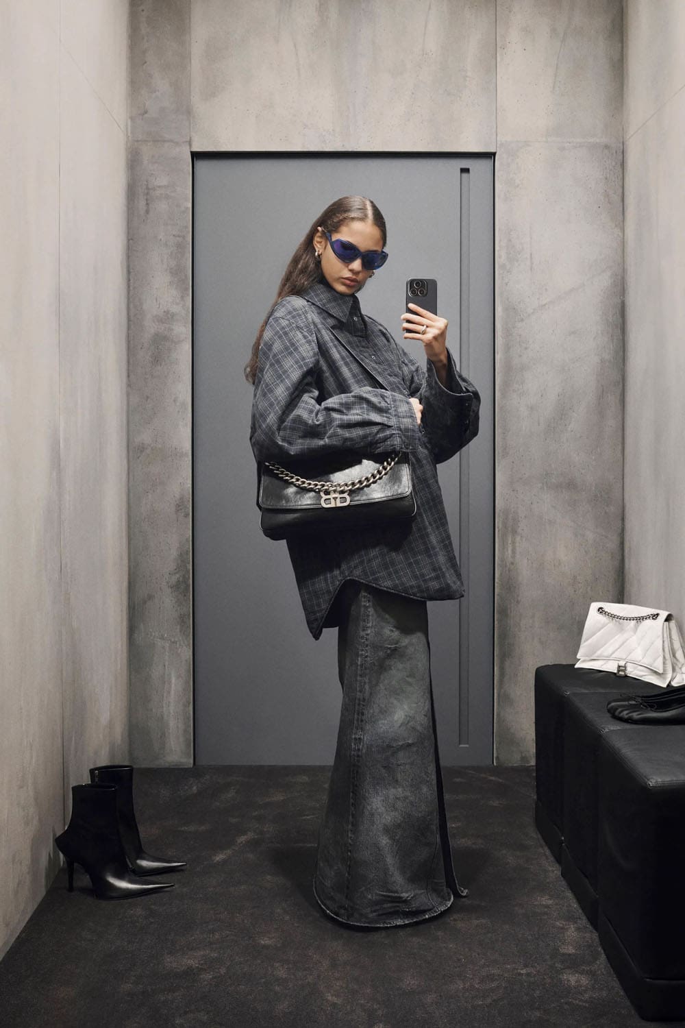Balenciaga Pre Fall 2023 Runway Magazine (8)