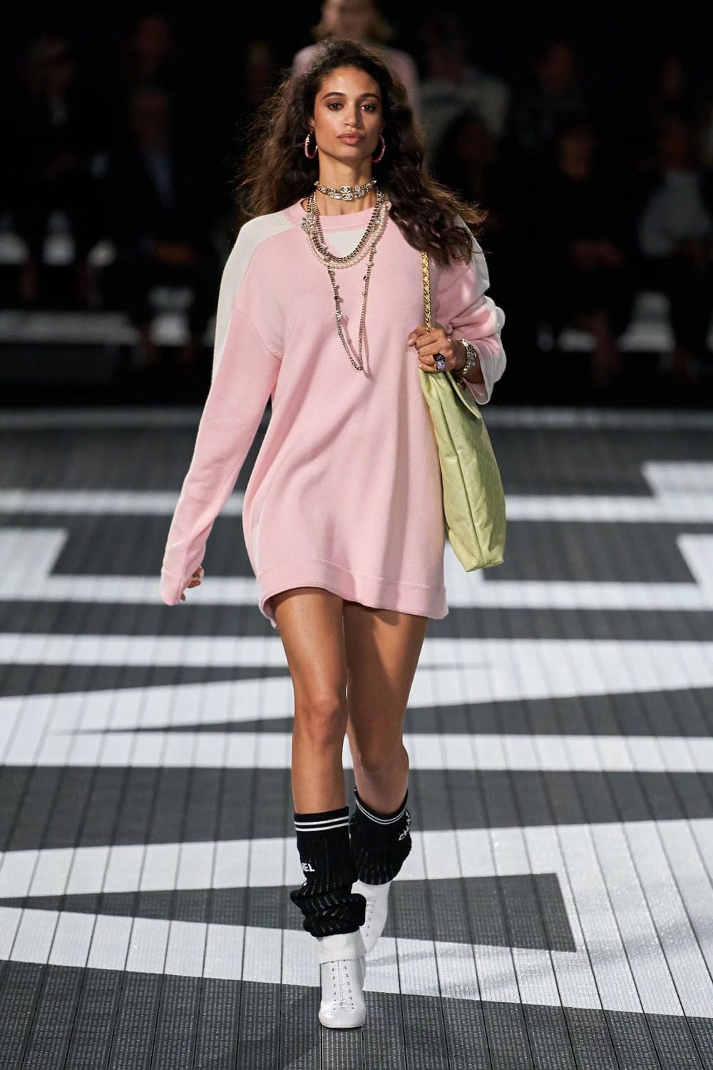 香奈儿邮轮之旅 2024 度假村 Runway 洛杉矶杂志 (28)