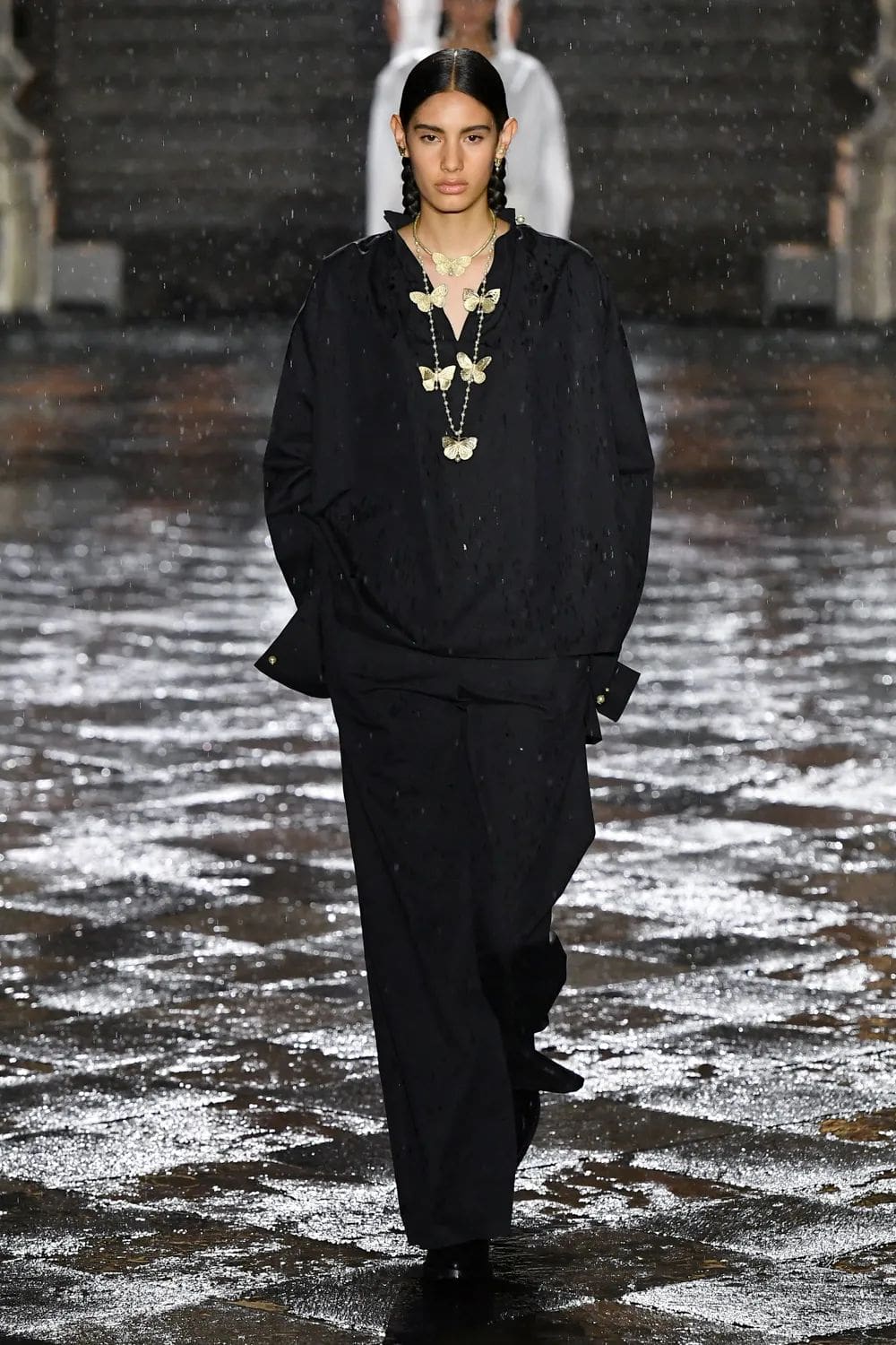 ディオールクルーズ 2024 リゾートメキシコ Runway 雑誌(2)