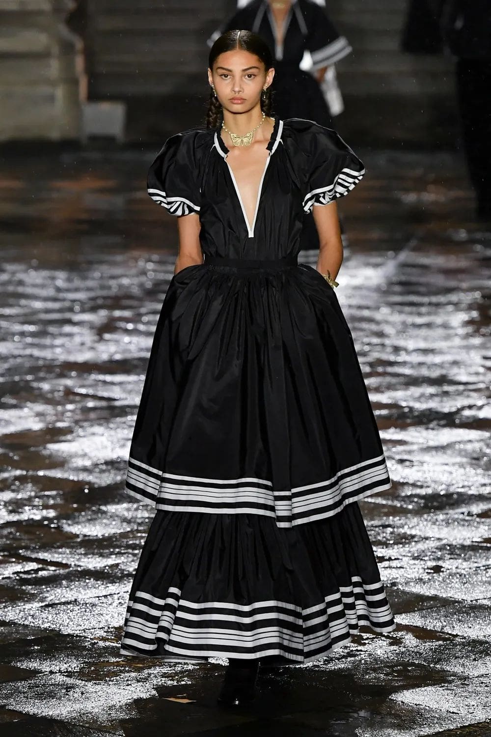 ディオールクルーズ 2024 リゾートメキシコ Runway 雑誌(52)