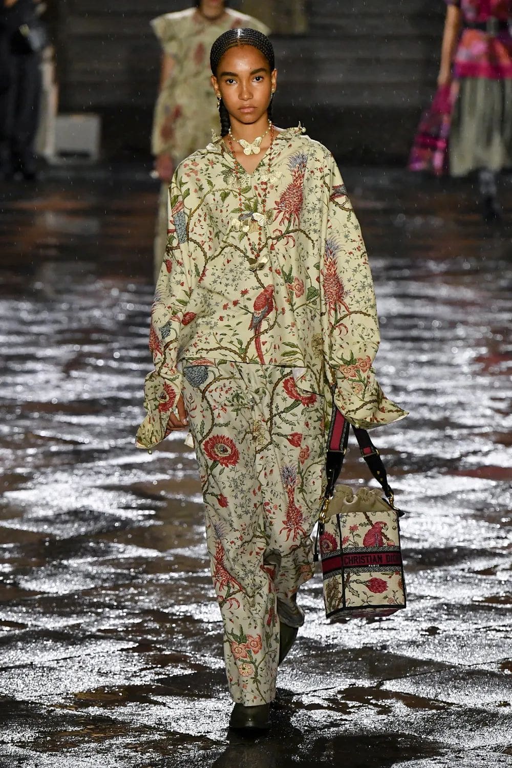ディオールクルーズ 2024 リゾートメキシコ Runway 雑誌(82)