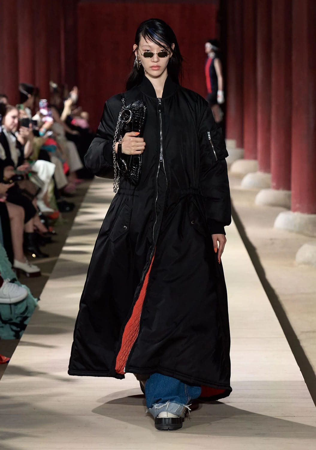 Gucci Cruise 2024 Resort Seoul Runway Magazine (1)