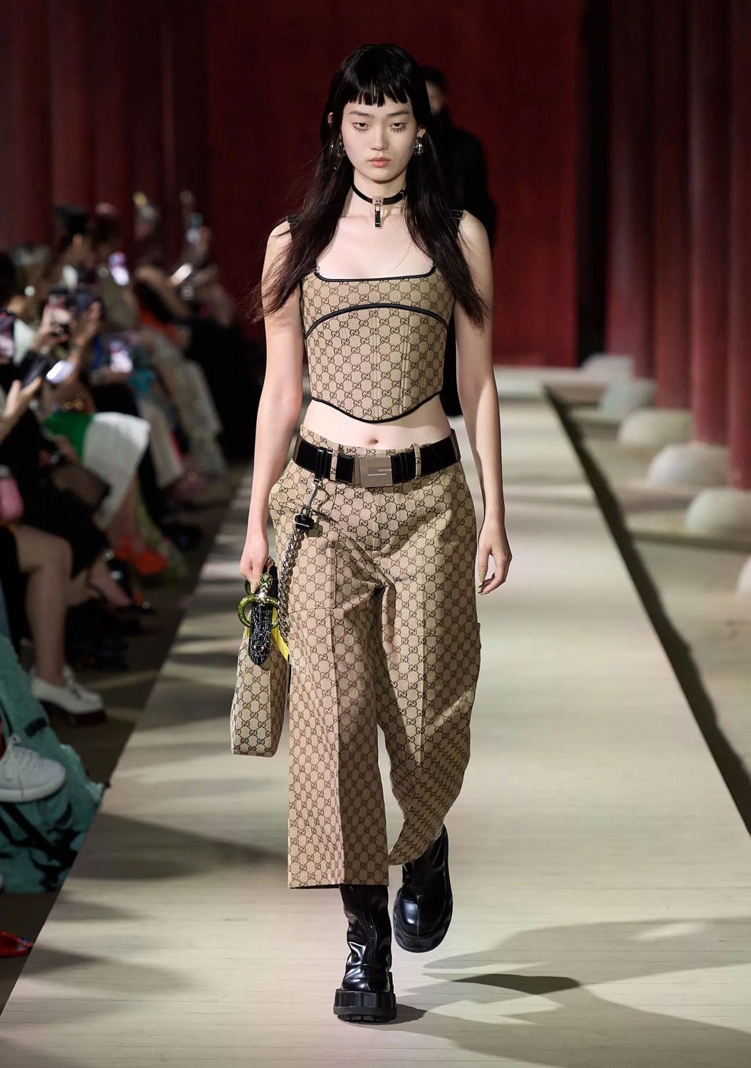 Gucci Cruise 2024 Resort Seoul Runway Magazine (47)