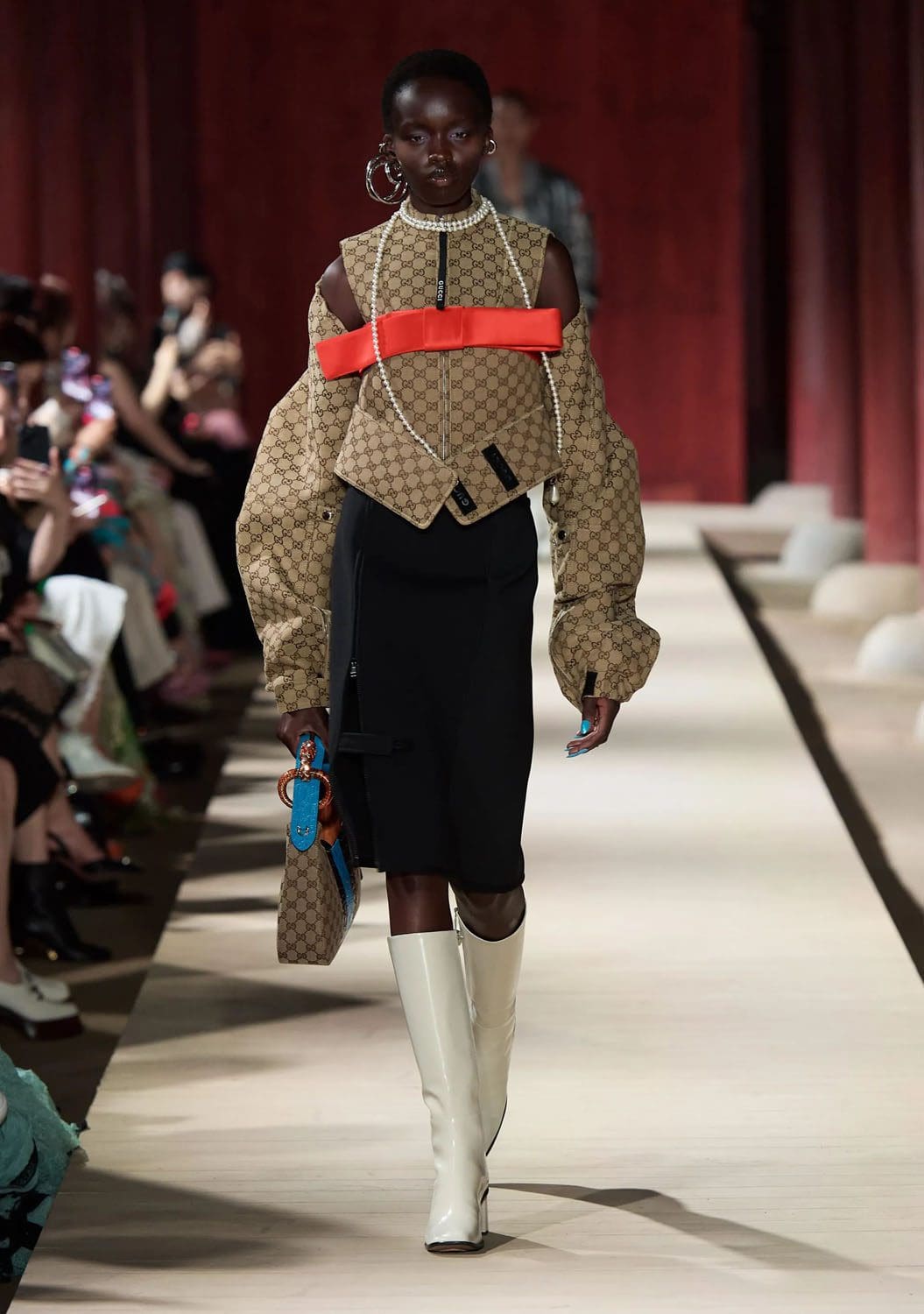 Gucci Cruise 2024 Resort Seoul Runway Magazine (5)