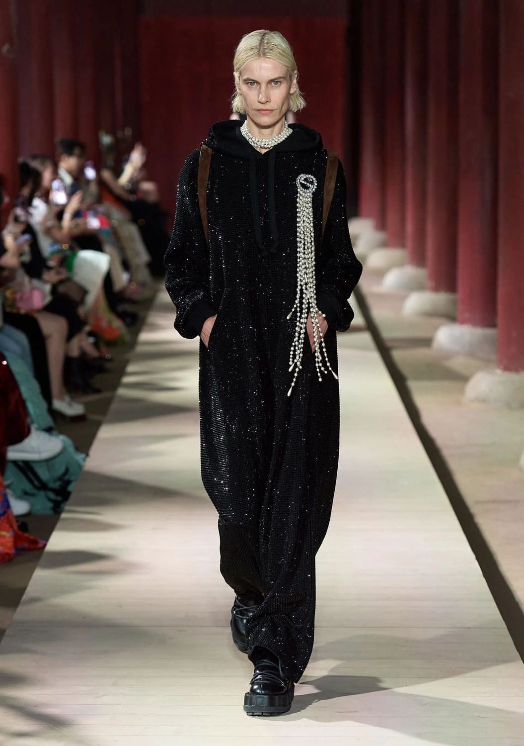 Gucci Cruise 2024 Resort Seoul Runway Magazine (56)