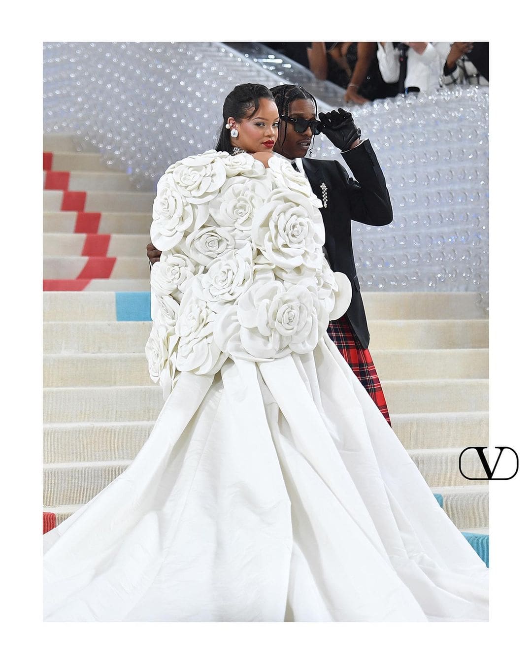 Rihanna con Valentino y Asap Rocky con Gucci en la Met Gala 2023 5