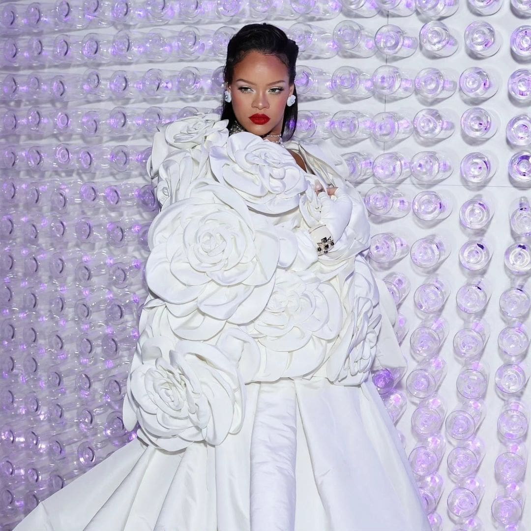Rihanna vestida de Valentino en la Met Gala 2023 6