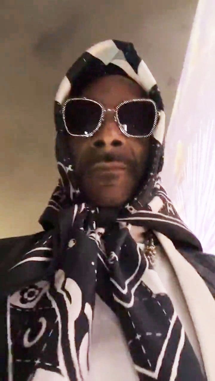 Snoop Dogg 在香奈儿巡游中的表演 2024 度假村 Runway 洛杉矶杂志
