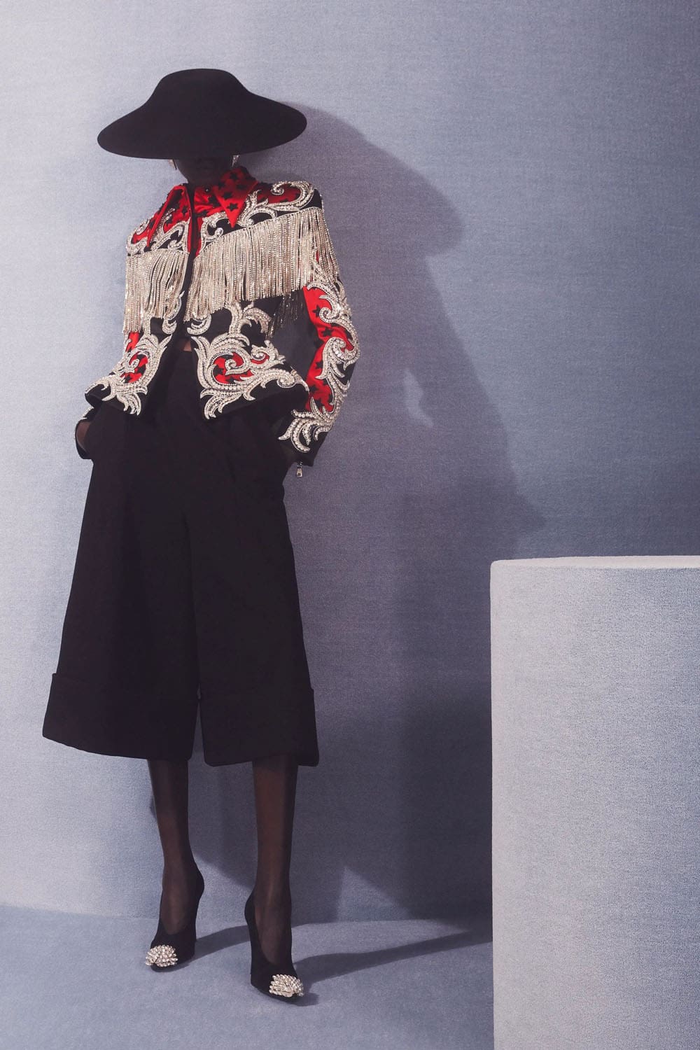 Balmain Resort 2024 Runway Revista (11)