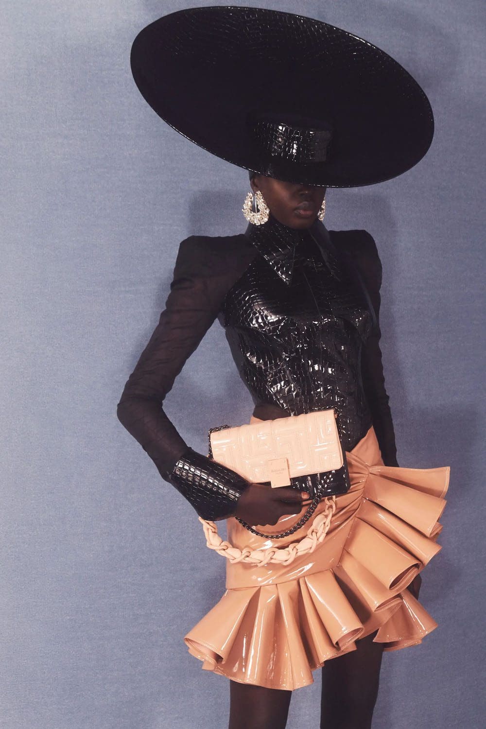 Balmain Resort 2024 Runway Revista (23)
