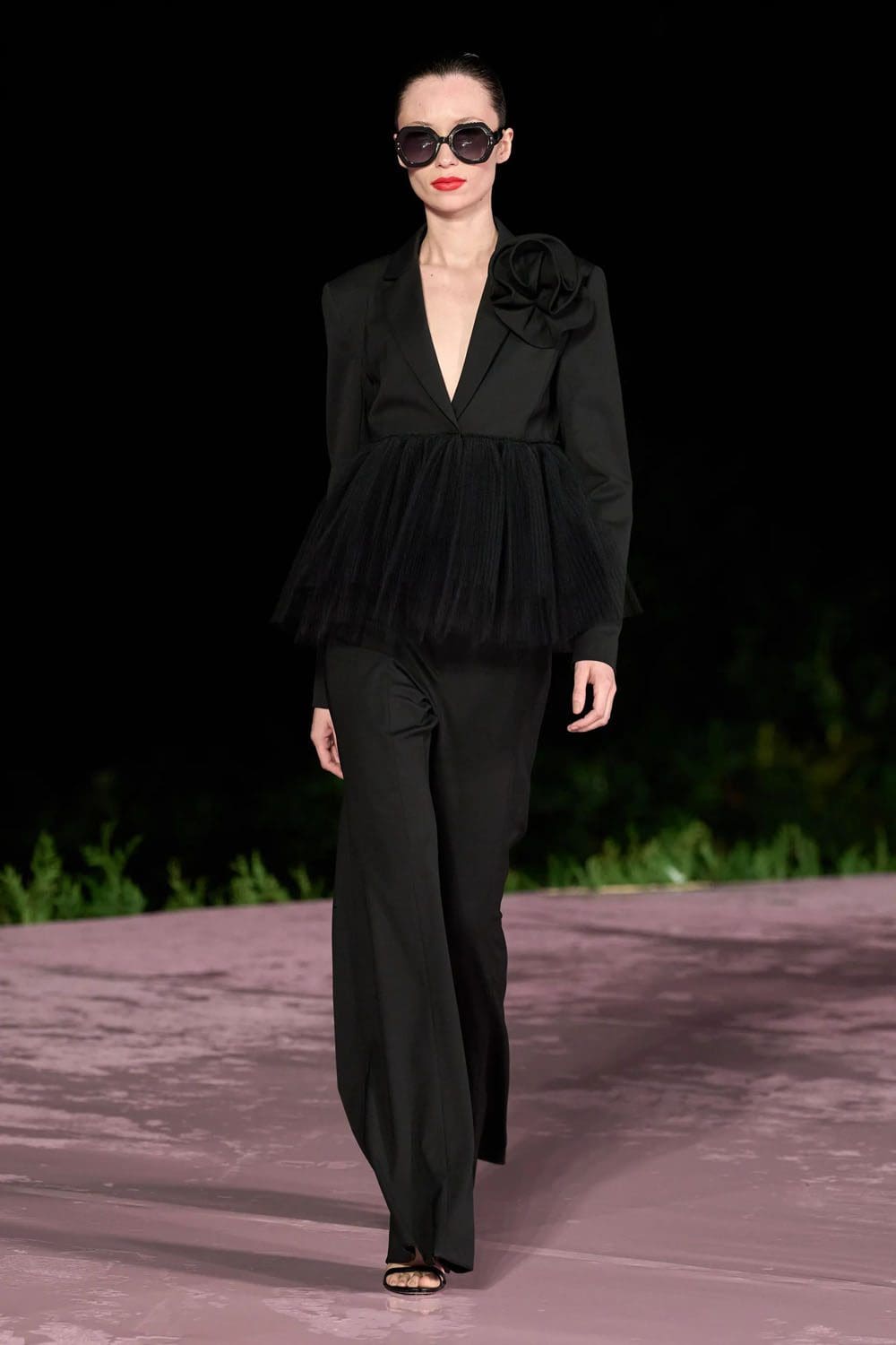 Carolina Herrera Resort 2024 Rio Runway Magazine (12)