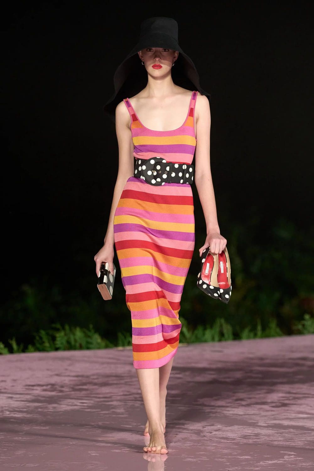 Carolina Herrera Resort 2024 Rio Runway Magazine (18)