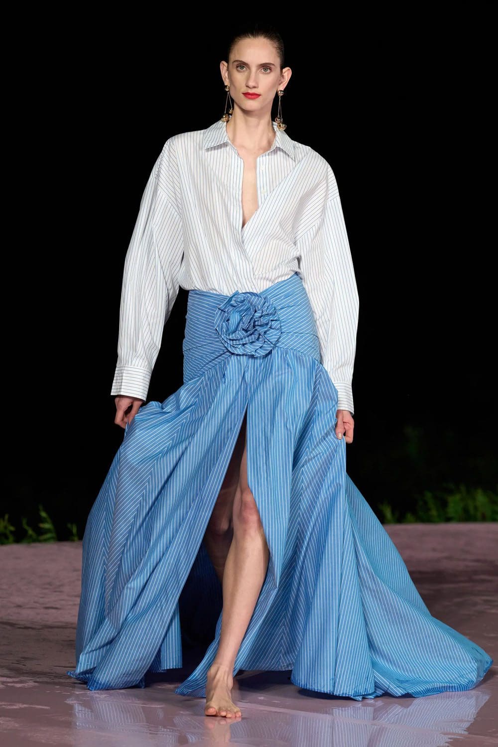 Carolina Herrera Resort 2024 Rio Runway Magazine (33)