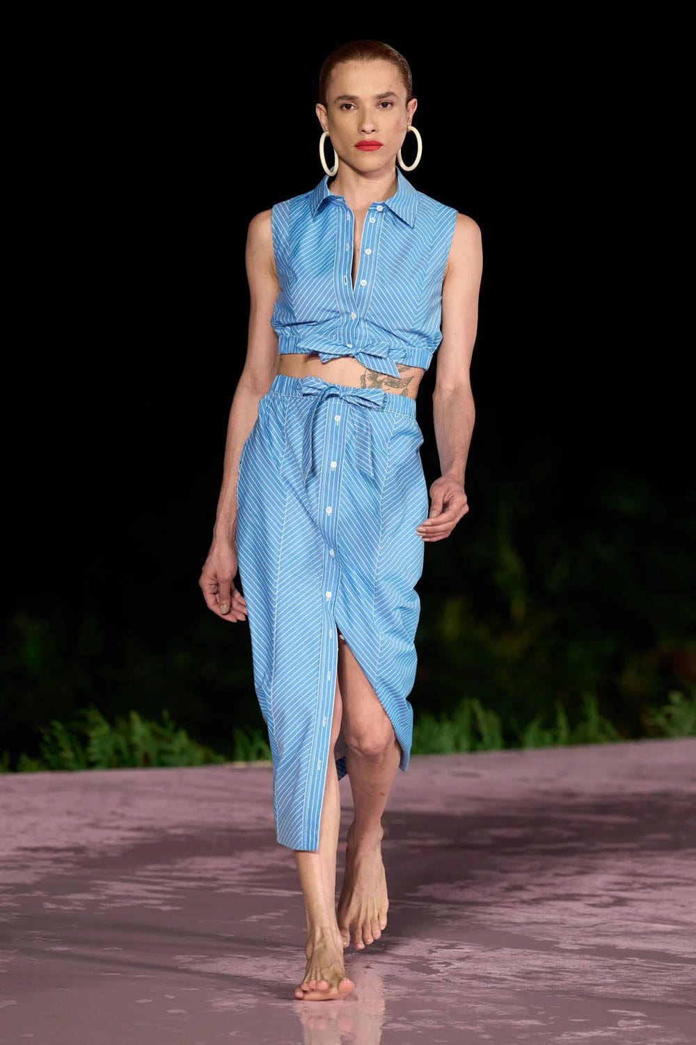 Carolina Herrera Resort 2024 Rio Runway Magazine (39)
