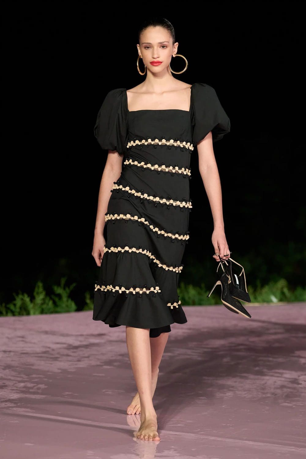 Carolina Herrera Resort 2024 Rio Runway Magazine (45)
