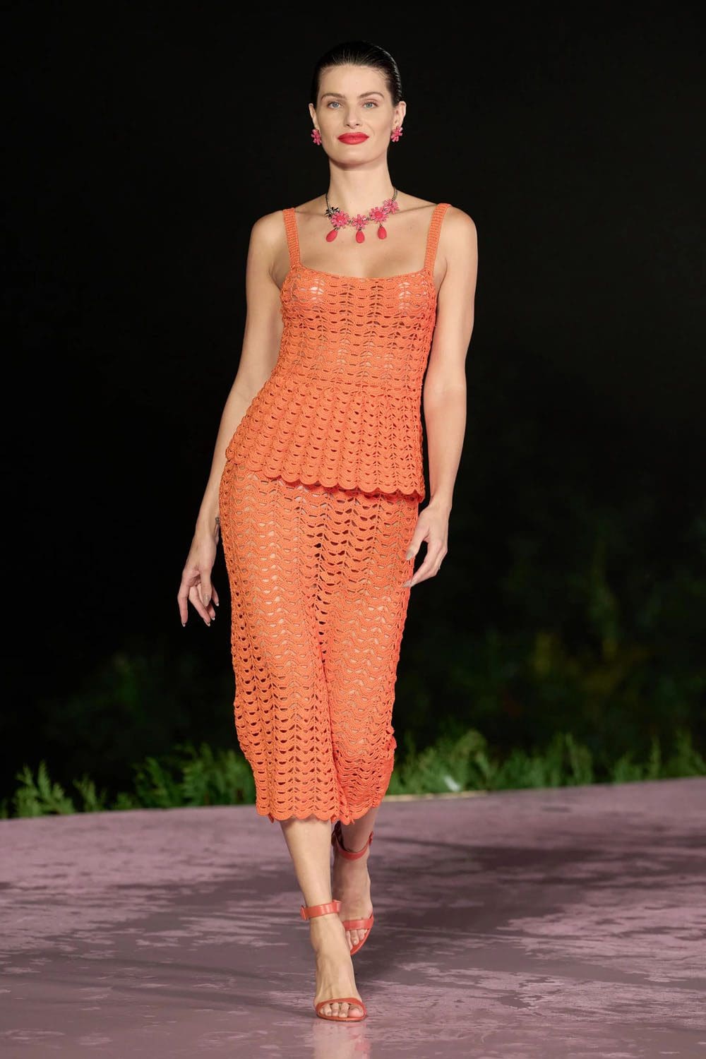 Carolina Herrera Resort 2024 Rio Runway Magazine (50)