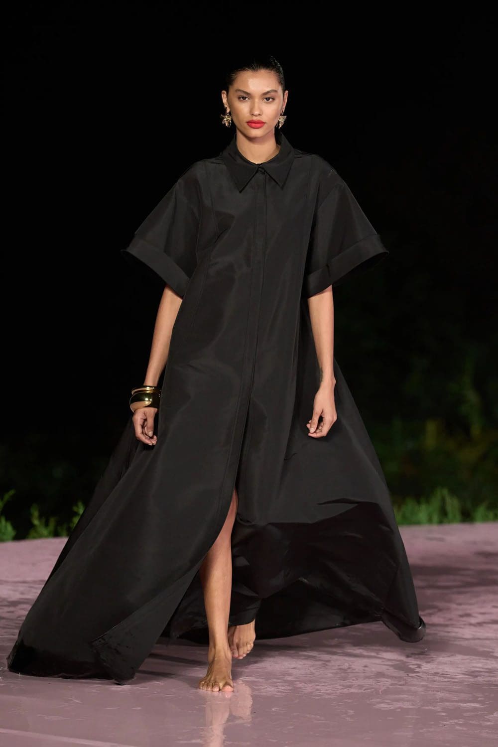 Carolina Herrera Resort 2024 Rio Runway Magazine (65)