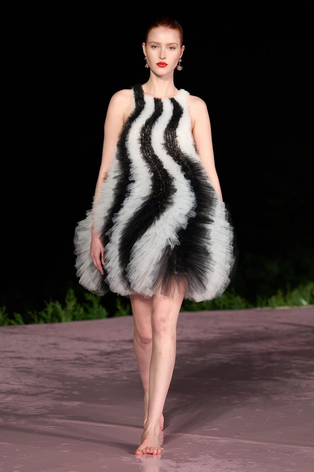 Carolina Herrera Resort 2024 Rio Runway Magazine (68)
