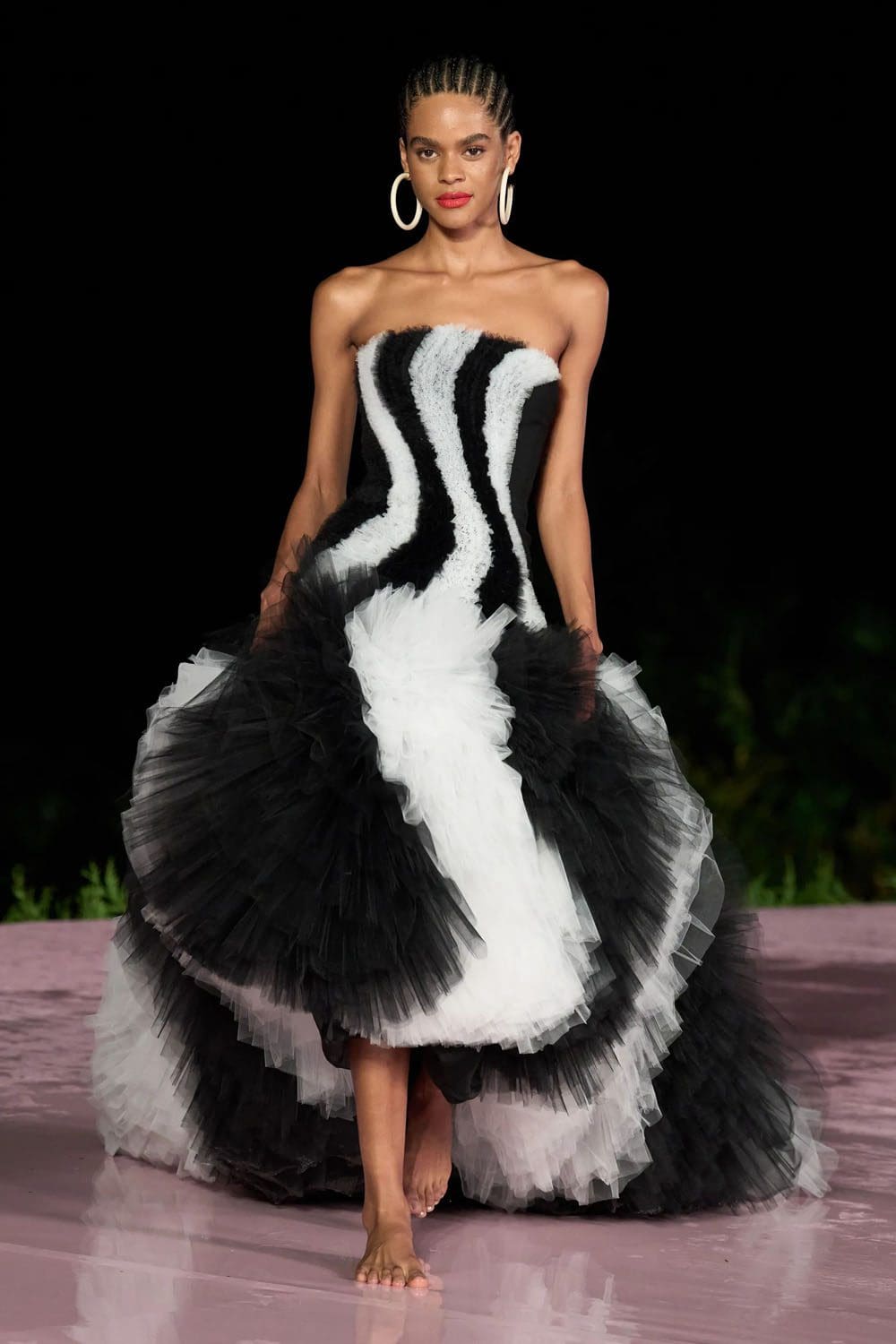 Carolina Herrera Resort 2024 Rio Runway Magazine (71)