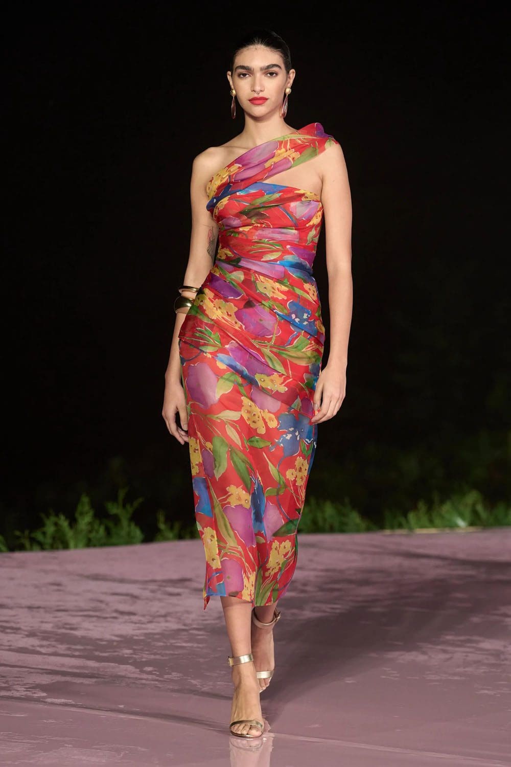 Carolina Herrera Resort 2024 Rio Runway Magazine (8)
