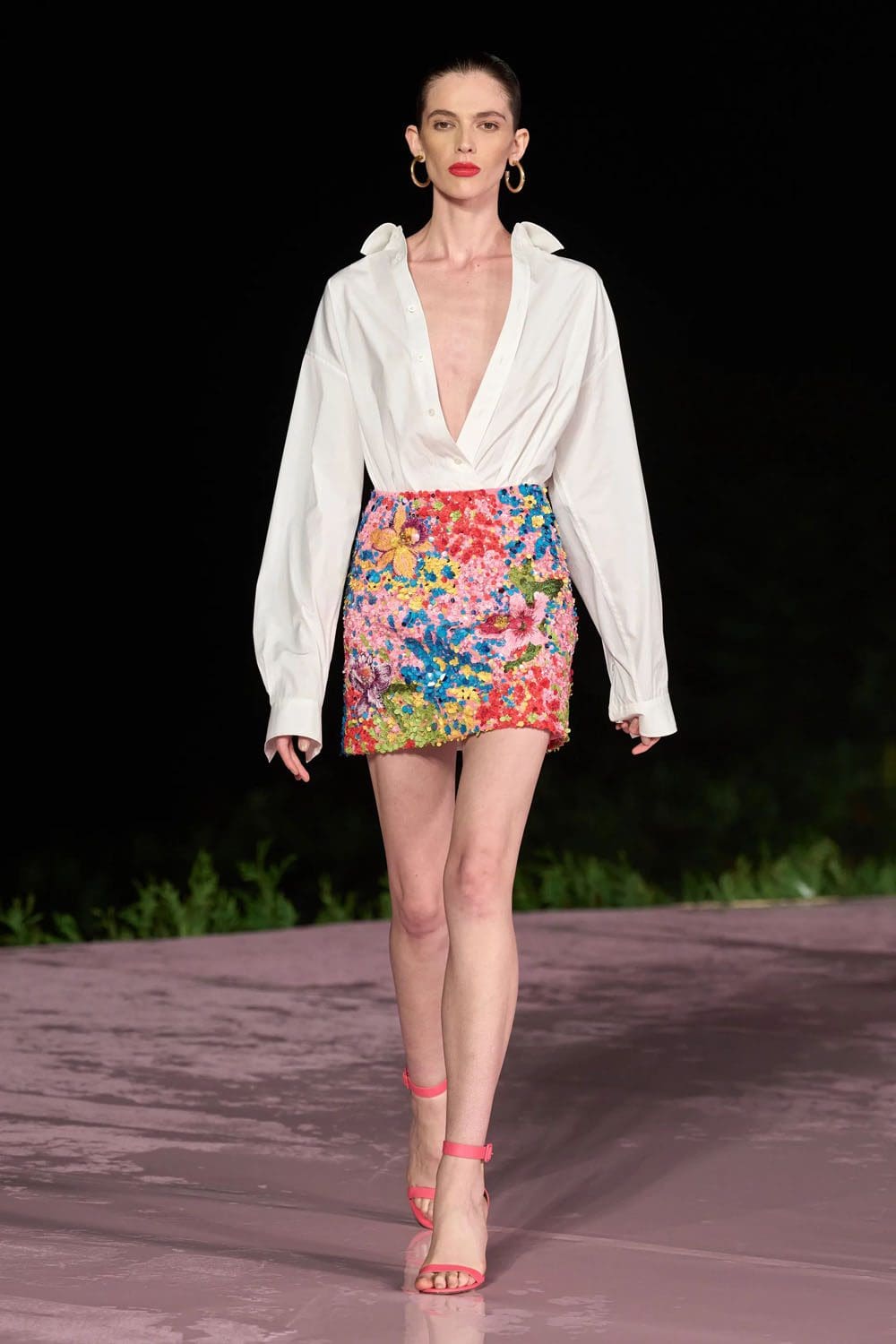 Carolina Herrera Resort 2024 Rio Runway Magazine (9)
