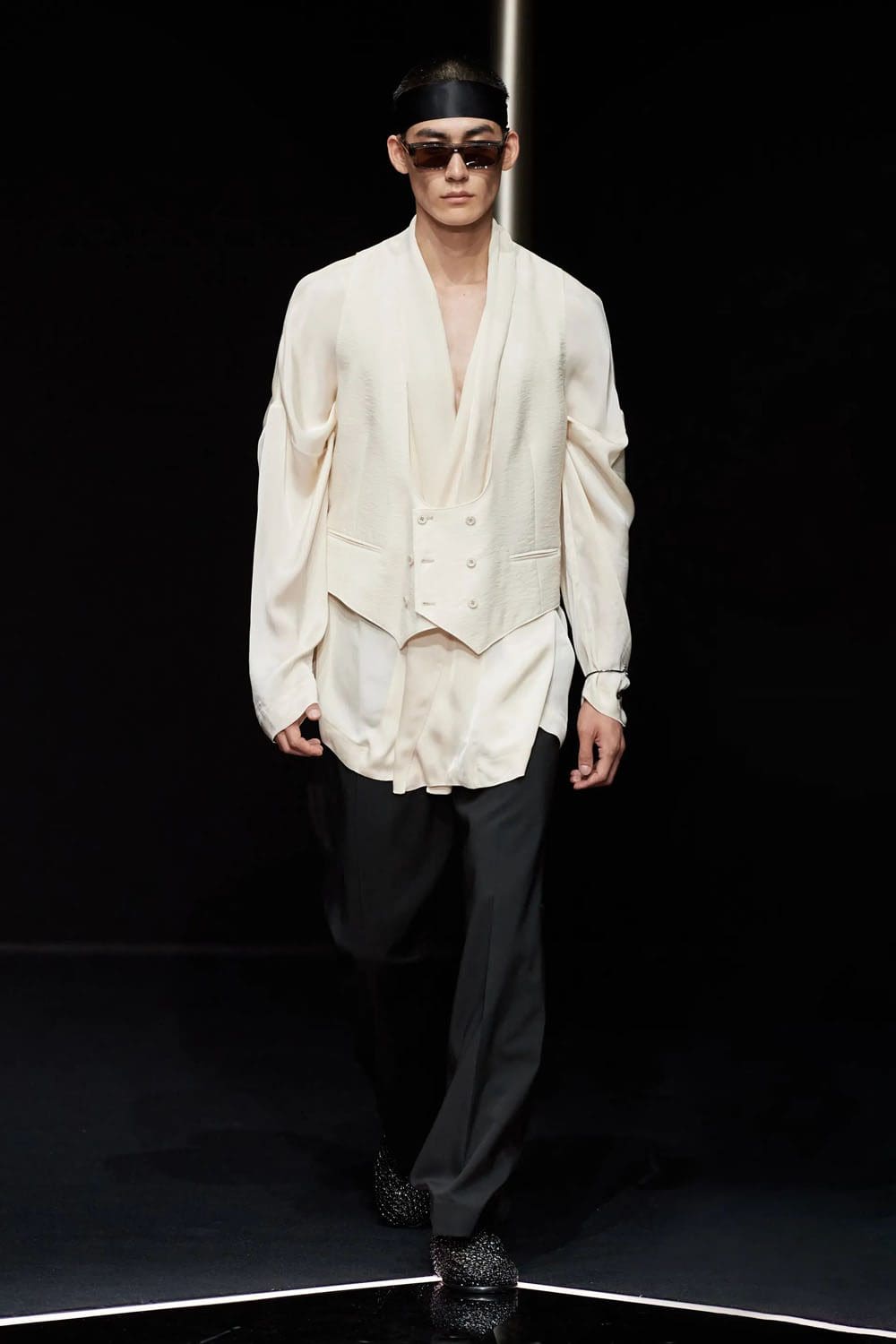 Emporio Armani Men Spring Summer 2024 Runway Magazine (76)