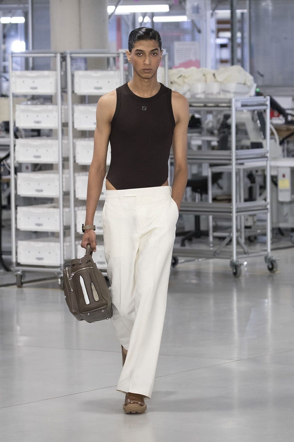 Fendi Moda Masculina Primavera Verão 2024 Runway Revista (196)
