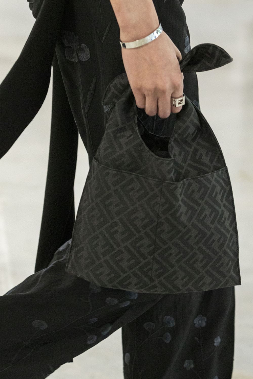 Fendi Moda Masculina Primavera Verão 2024 Runway Revista (205)