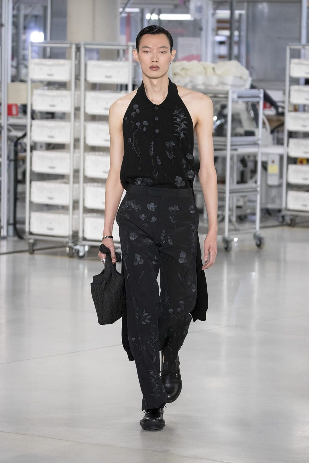 Fendi Moda Masculina Primavera Verão 2024 Runway Revista (208)