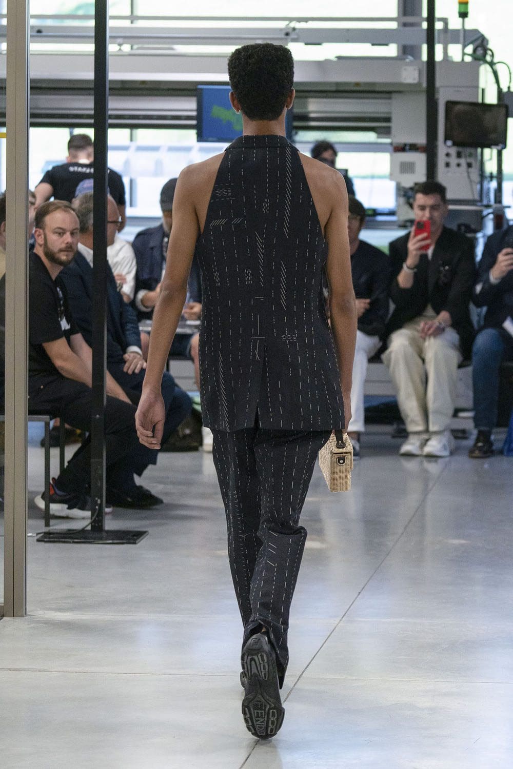 Fendi Moda Masculina Primavera Verão 2024 Runway Revista (223)