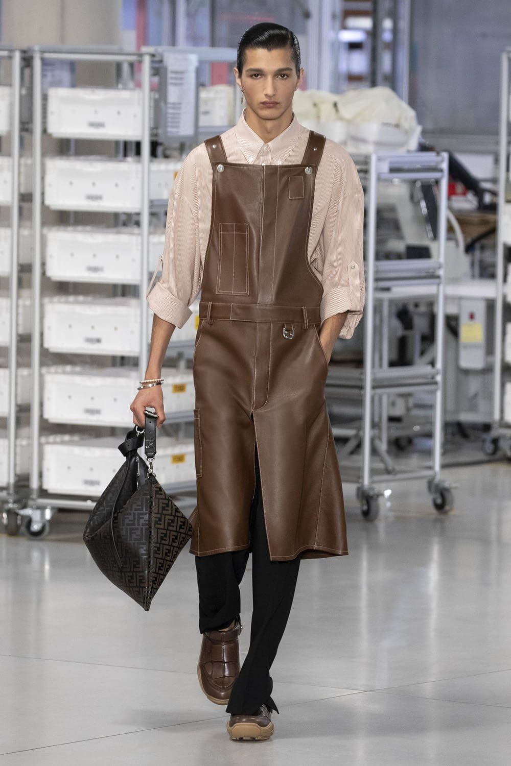 Fendi Moda Masculina Primavera Verão 2024 Runway Revista (68)