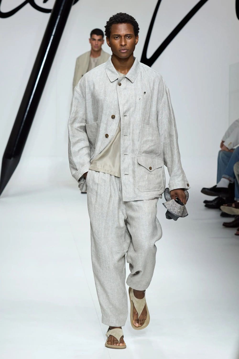 Giorgio Armani Primavera Verão 2024 Roupa masculina Runway Revista (13)