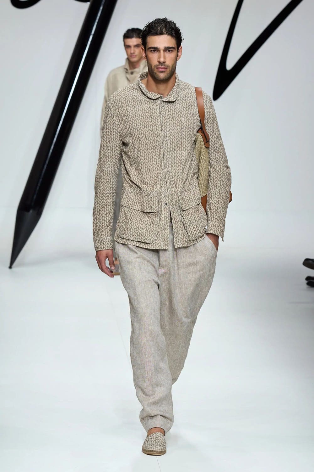 Giorgio Armani Primavera Verão 2024 Roupa masculina Runway Revista (16)