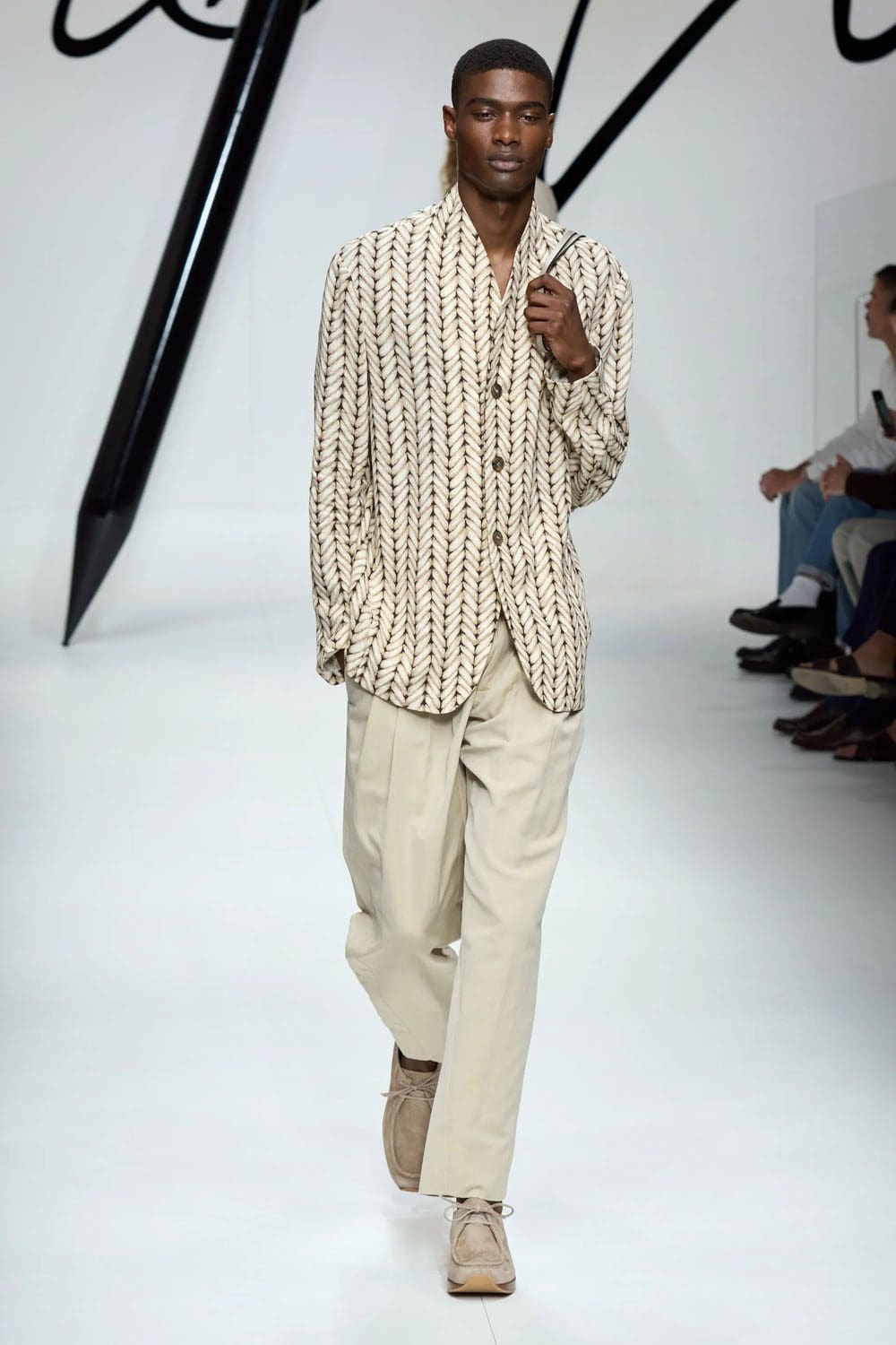 Giorgio Armani Primavera Verão 2024 Roupa masculina Runway Revista (20)