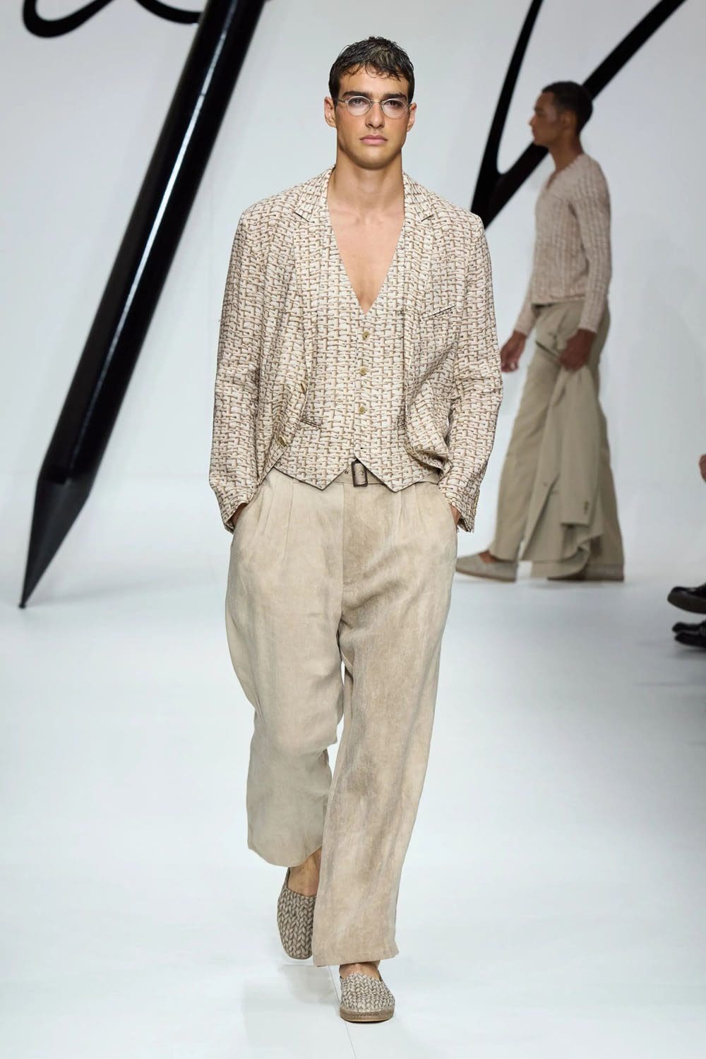 Giorgio Armani Primavera Verão 2024 Roupa masculina Runway Revista (22)