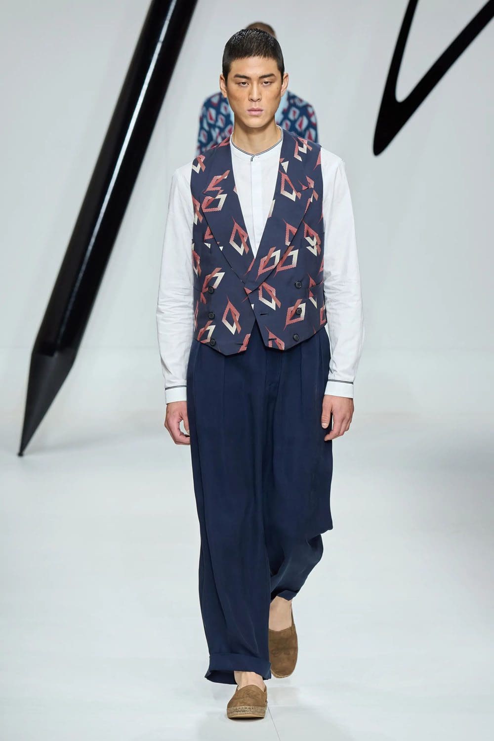 Giorgio Armani Primavera Verão 2024 Roupa masculina Runway Revista (58)