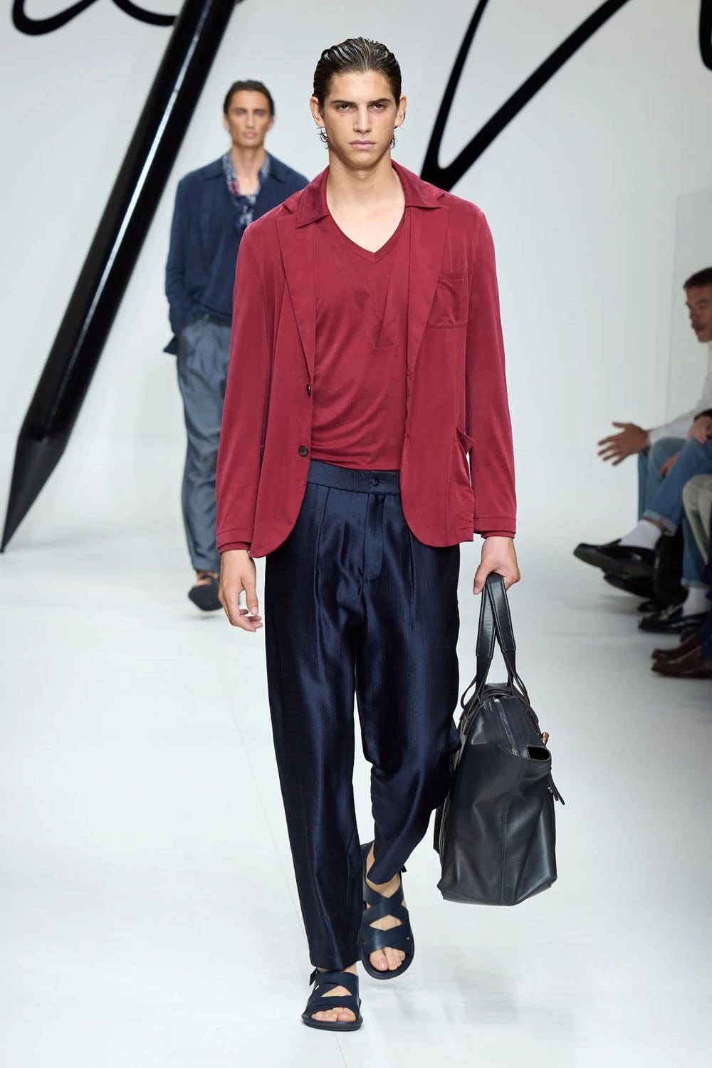 Giorgio Armani Primavera Verão 2024 Roupa masculina Runway Revista (65)