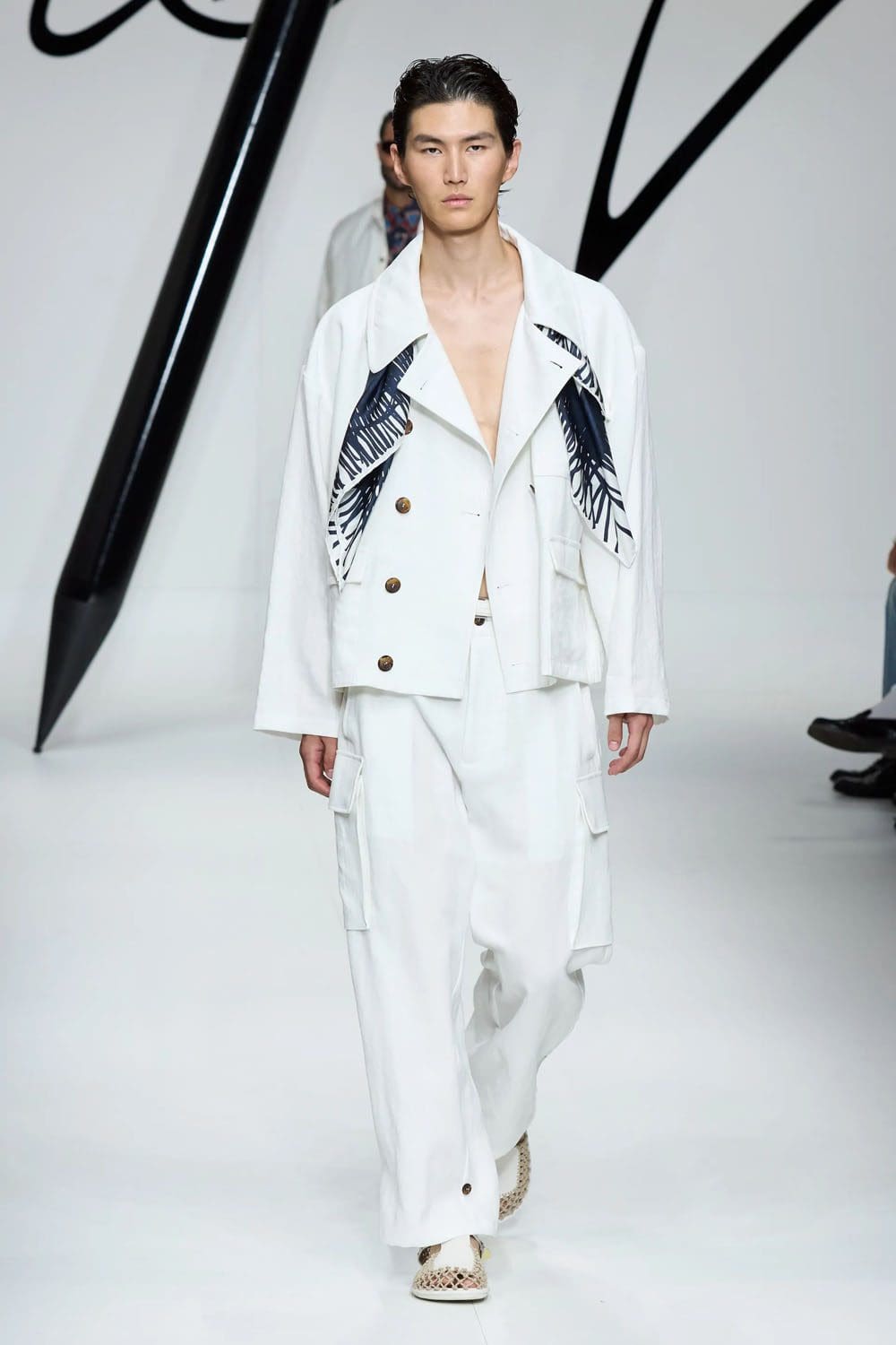 Giorgio Armani Primavera Verão 2024 Roupa masculina Runway Revista (75)