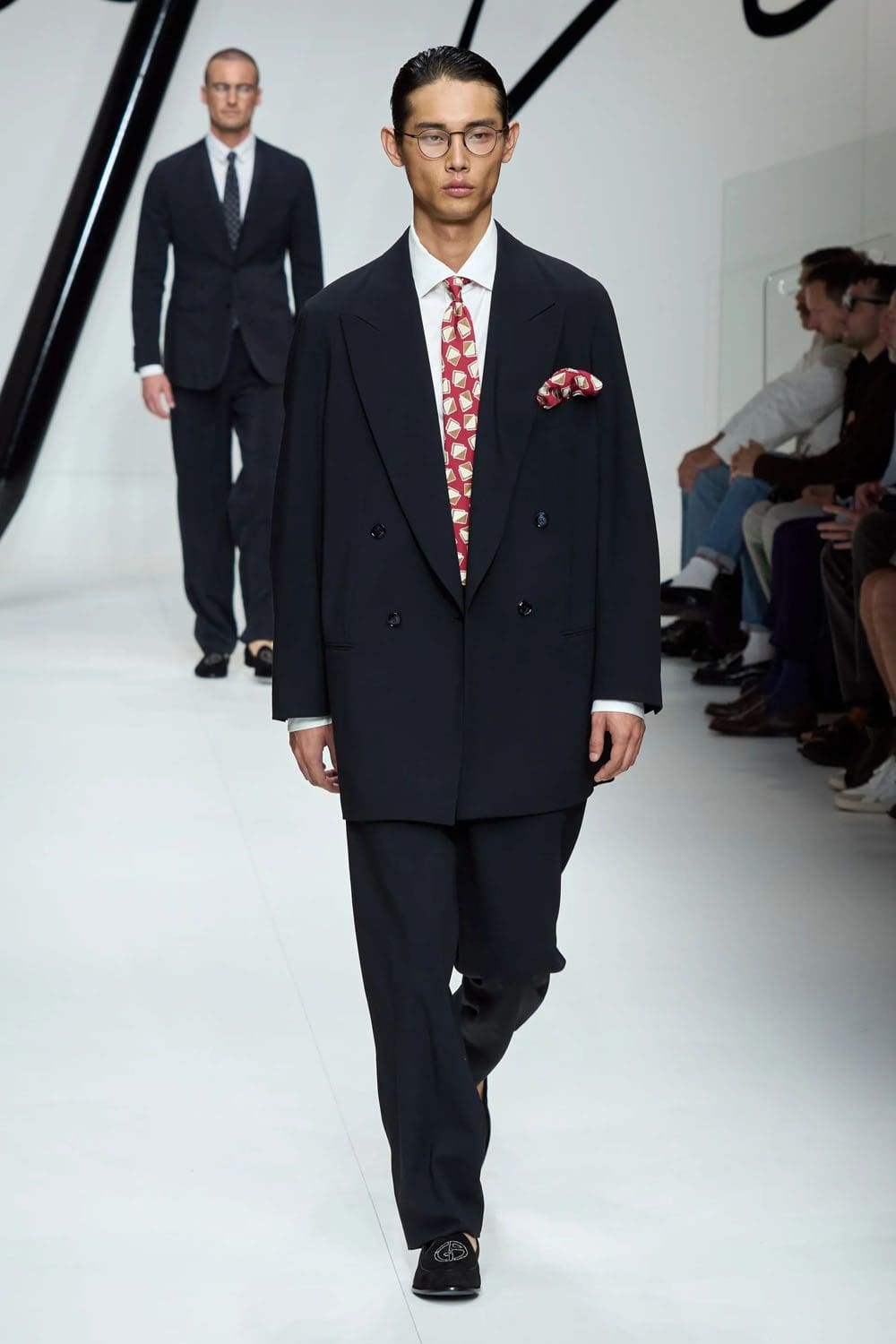 Giorgio Armani Primavera Verão 2024 Roupa masculina Runway Revista (79)