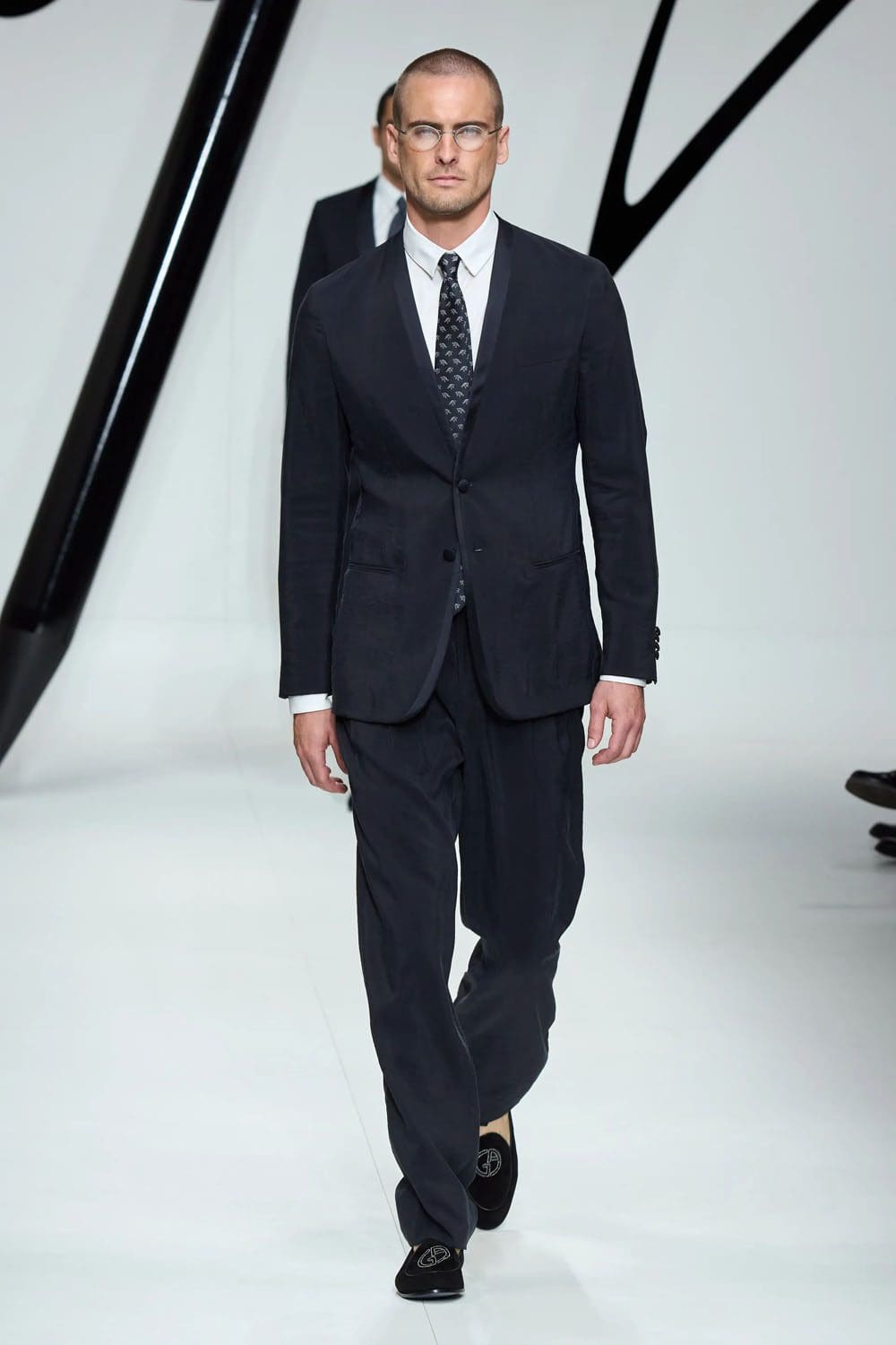 Giorgio Armani Primavera Verão 2024 Roupa masculina Runway Revista (80)