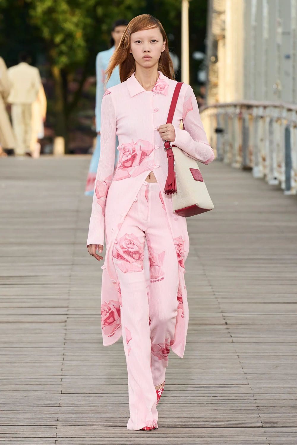 Kenzo Printemps Été 2024 Runway Magazine (21)